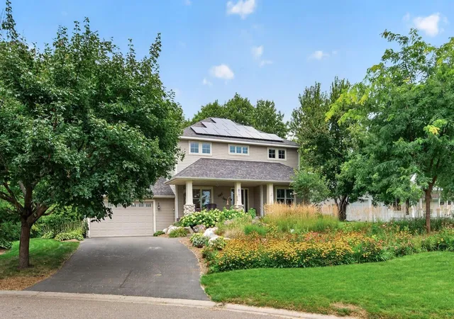 Photo 1 of Single family home for sale at 877 New Century Blvd S, Maplewood, MN 55119 | MLS# 7130123 | Listing updated on 2026-08-31