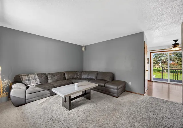 Photo 4 of Single family home for sale at 967 16 1/4 St SE, Rochester, MN 55904 | MLS# 7130128 | Listing updated on 2026-10-22