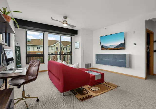 Listing Photo 4 - Condo for sale in building located at 7600 Lyndale Ave S, Richfield, MN 55423 - Unit #312