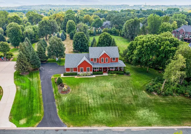 Photo 2 of Sale Pending at 8906 Almquist Wy, Inver Grove Heights, MN 55077 | MLS# 7130160 | Listing updated on 2026-09-03