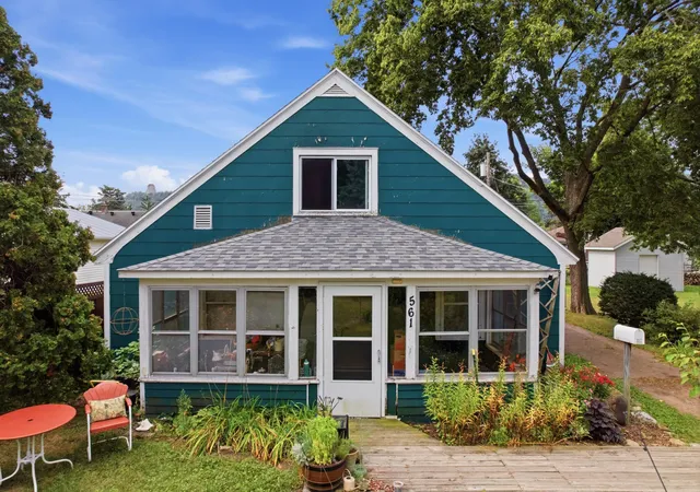 Photo 1 of Single family home for sale at 561 E Belleview St, Winona, MN 55987 | MLS# 7130168 | Listing updated on 2026-08-20