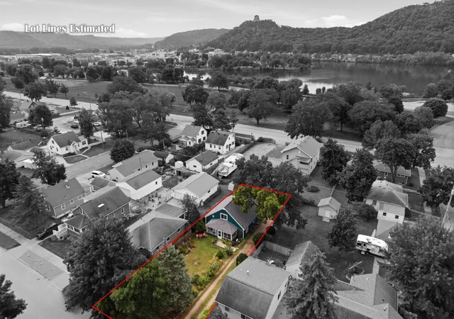 Photo 2 of Single family home for sale at 561 E Belleview St, Winona, MN 55987 | MLS# 7130168 | Listing updated on 2026-08-20