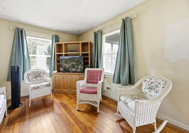 Photo 3 of Single family home for sale at 561 E Belleview St, Winona, MN 55987 | MLS# 7130168 | Listing updated on 2026-08-20