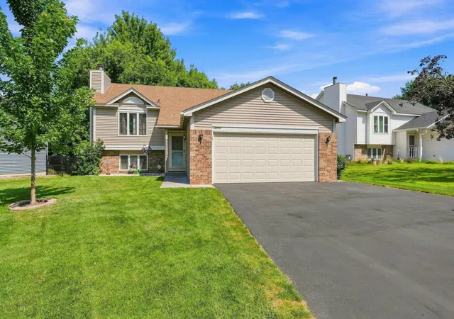 26th image of 12959 Black Hills Dr, Burnsville, MN 55337 | MLS# 7130172
