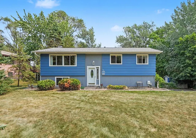 Photo 2 of Single family home for sale at 181 Quant Ave N, Lakeland, MN 55043 | MLS# 7130173 | Listing updated on 2026-09-22