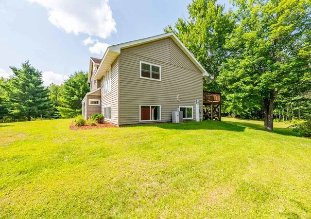 3rd image of 9225 Merrill Rd, Hibbing, MN 55746 | MLS# 7130185