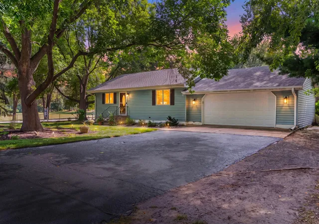 Photo 1 of Sale Pending at 1770 Ridgewood Ave, Saint Paul, MN 55110 | MLS# 7130190 | Listing updated on 2026-08-31