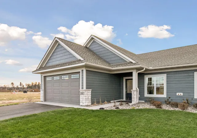 1st image of 1004 Turner Ln, New Richmond, WI 54017 | MLS# 7130207