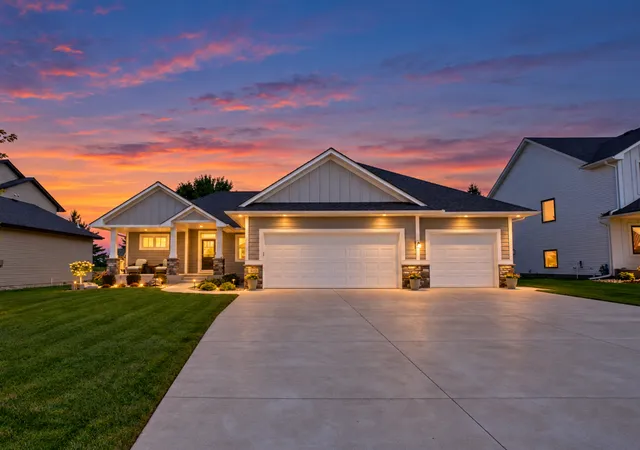 Single family home for sale at 803 11th Street NE, New Prague, MN 56071 | MLS# 7130215