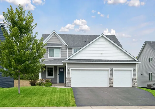 Single family home for sale at 13938 Ashford Path, Rosemount, MN 55068 | MLS# 7130219