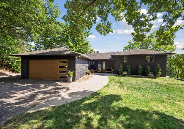 Photo 4 of Sale Pending at 5409 Highland Rd, Minnetonka, MN 55345 | MLS# 7130221 | Listing updated on 2026-09-02