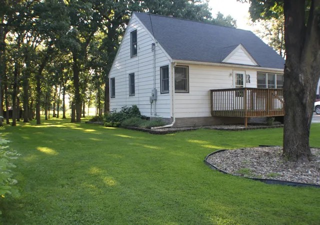 3rd image of 202 4Th St Nw, Rose Creek, MN 55970 | MLS# 7130239