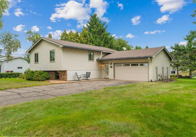 1st image of 122 Monroe St N, Prescott, WI 54021 | MLS# 7130248