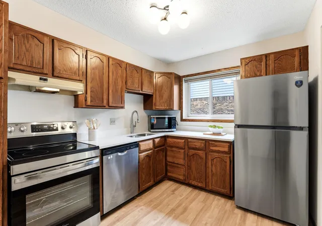 3rd image of 340 Ford Rd #7, Saint Louis Park, MN 55426 | MLS# 7130277