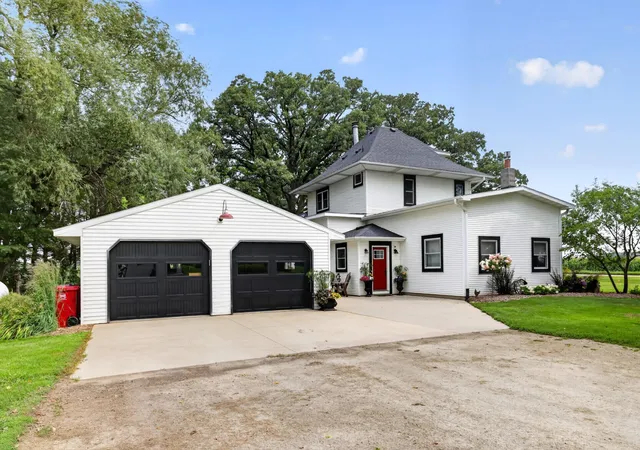 Photo 3 of Single family home for sale at 59493 272nd Avenue, Mantorville, MN 55955 | MLS# 7130279 | Listing updated on 2026-09-18