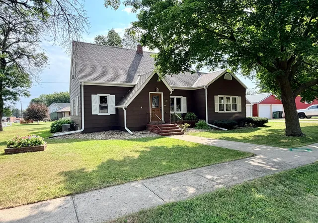 Photo 1 of Sale Pending at 207 S 1st Avenue, Lismore, MN 56155 | MLS# 7130288 | Listing updated on 2026-08-24
