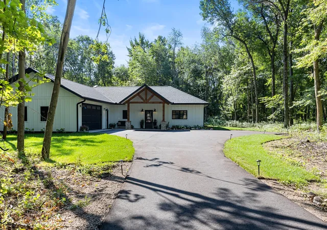 1st image of 1591 Maplewood Ridge Rd, East Gull Lake, MN 56401 | MLS# 7130306