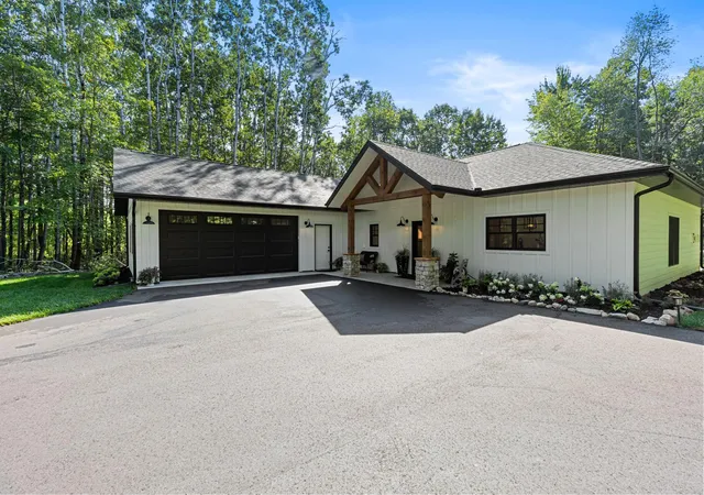 2nd image of 1591 Maplewood Ridge Rd, East Gull Lake, MN 56401 | MLS# 7130306