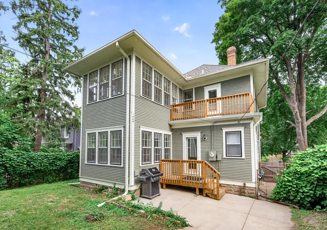 2nd image of 2162 Dayton Ave, Saint Paul, MN 55104 | MLS# 7130309