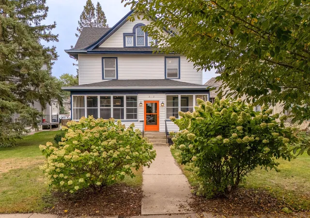 Photo 3 of Single family home for sale at 2012 Selby Ave, Saint Paul, MN 55104 | MLS# 7130313 | Listing updated on 2026-10-08