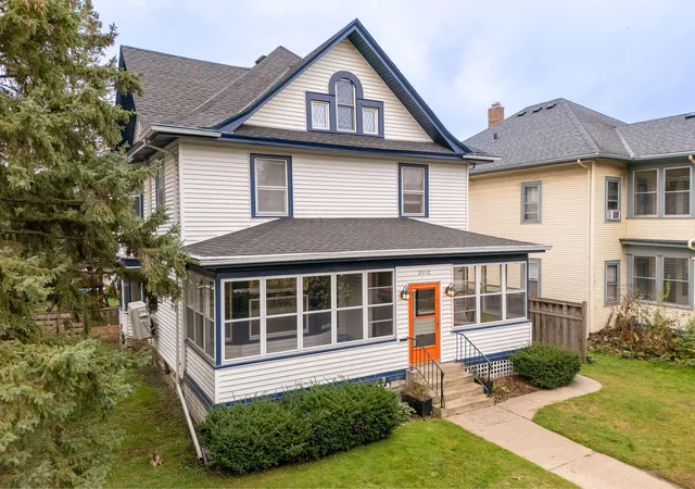 Photo 4 of Single family home for sale at 2012 Selby Ave, Saint Paul, MN 55104 | MLS# 7130313 | Listing updated on 2026-10-08