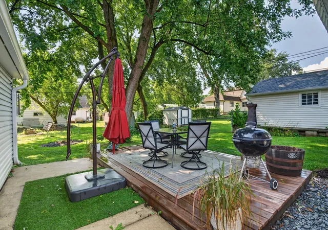 Photo 2 of Single family home for sale at 1007 11th Avenue Ne, Rochester, MN 55906 | MLS# 7130325 | Listing updated on 2026-09-25