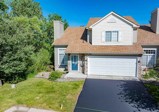 Photo 2 of Single family home for sale at 7657 Primrose Pl, Chanhassen, MN 55317 | MLS# 7130329 | Listing updated on 2026-09-19