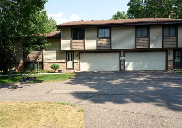 2nd image of 3781 Brookdale Cir N, Brooklyn Park, MN 55443 | MLS# 7130337