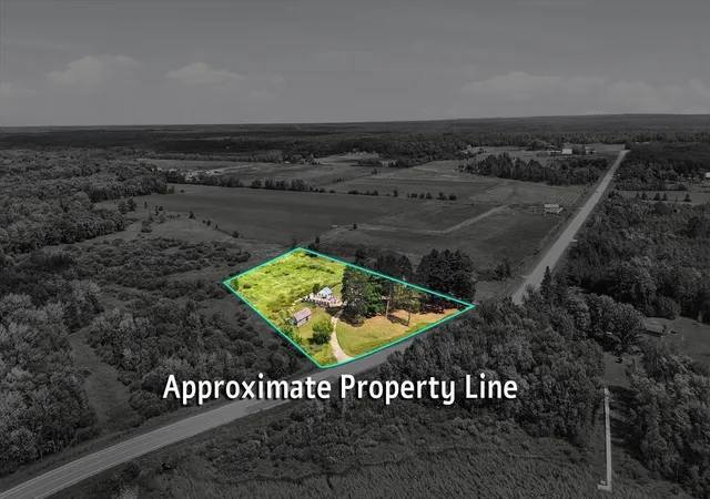 Photo 3 of Single family home for sale at 25522 County Road 60, Bovey, MN 55709 | MLS# 7130366 | Listing updated on 2026-08-26