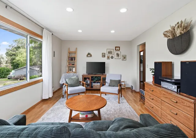 Photo 4 of Single family home for sale at 5411 Baker Rd, Hopkins, MN 55343 | MLS# 7130379 | Listing updated on 2026-09-03