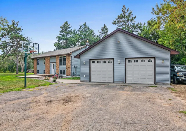 1st image of 650 93rd St, Roberts, WI 54023 | MLS# 7130396