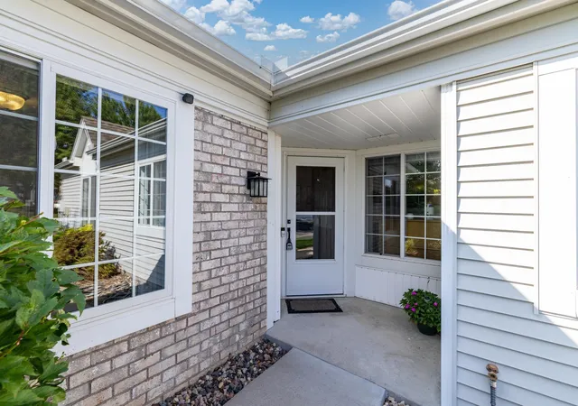 Photo 1 of Sale Pending at 7490 Hinton Park Ave S, Cottage Grove, MN 55016 | MLS# 7130401 | Listing updated on 2026-09-14