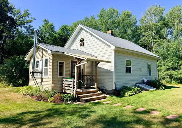 Photo 4 of Single family home for sale at 39726 350th Avenue SE, Fosston, MN 56542 | MLS# 7130402 | Listing updated on 2026-08-27