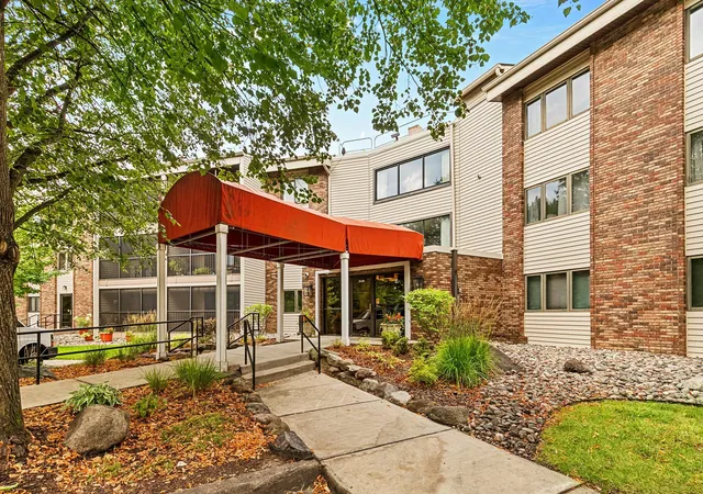 Photo 3 of Condo for sale at 3150 Glen Oaks Ave #108A, Saint Paul, MN 55110 | MLS# 7130407 | Listing updated on 2026-09-16