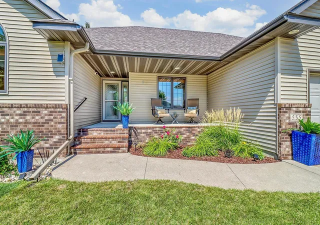 Photo 3 of Single family home for sale at 555 Queens Ct, Moorhead, MN 56560 | MLS# 7130409 | Listing updated on 2026-09-28