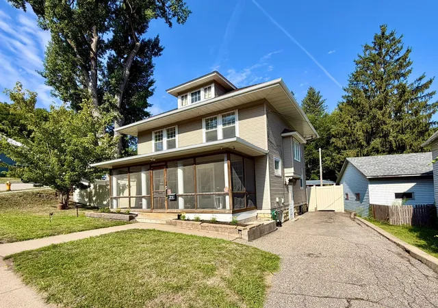 1st image of 1030 West Ave, Red Wing, MN 55066 | MLS# 7130439