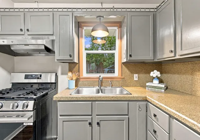 Photo 4 of Single family home for sale at 6638 Emerson Ave S, Minneapolis, MN 55423 | MLS# 7130448 | Listing updated on 2026-09-20