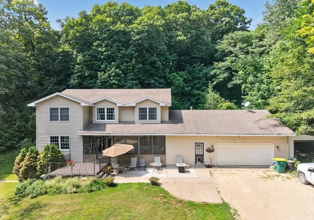 1st image of 35259 53rd Ave, Cannon Falls, MN 55009 | MLS# 7130452