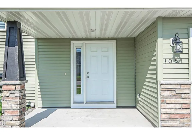 Photo 2 of Single family home for sale at 1051 Yellowstone Ave, Saint Cloud, MN 56303 | MLS# 7130457 | Listing updated on 2026-10-14