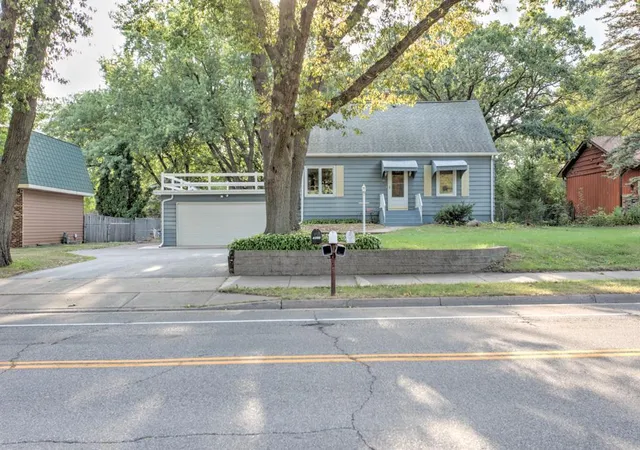 Photo 2 of Single family home for sale at 7846 Long Lake Rd, Saint Paul, MN 55112 | MLS# 7130464 | Listing updated on 2026-09-04