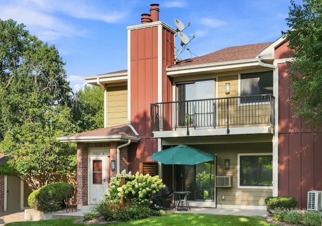 Photo 3 of Condo for sale at 1005 Rae Dr #8, Minneapolis, MN 55423 | MLS# 7130468 | Listing updated on 2026-10-08