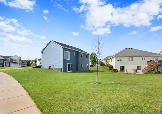 3rd image of 4706 8Th Street Loop Ne, Saint Cloud, MN 56304 | MLS# 7130478
