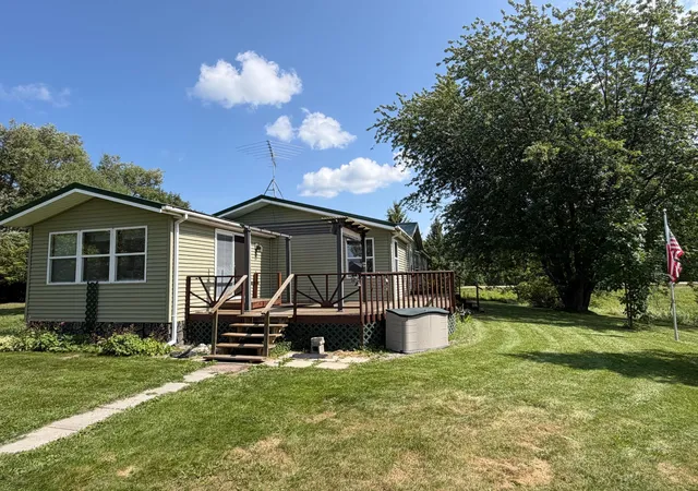 Photo 3 of Sale Pending at 1506 County Rd 1 Sw, Baudette, MN 56623 | MLS# 7130493 | Listing updated on 2026-09-02