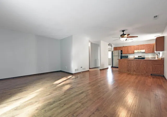 Photo 3 of Townhouse for sale at 6781 Sherwood Rd, Saint Paul, MN 55125 | MLS# 7130496 | Listing updated on 2026-09-07