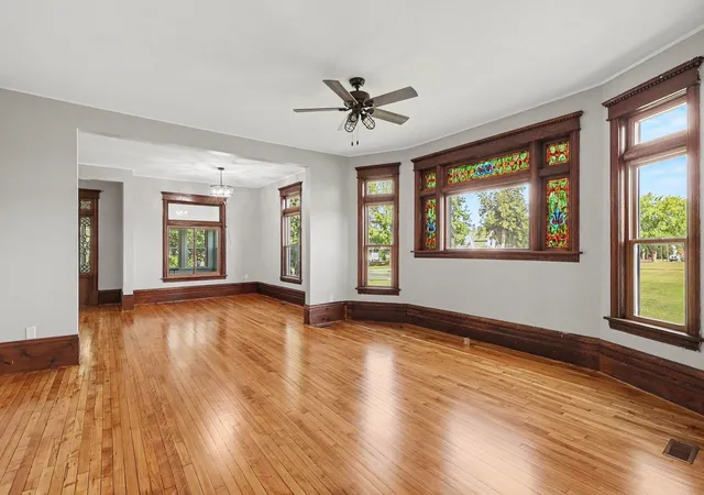 Photo 2 of Single family home for sale at 501 Forest St, Kenyon, MN 55946 | MLS# 7130499 | Listing updated on 2026-09-18