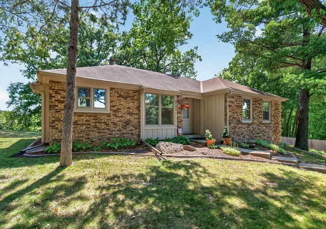 1st image of 5795 Shannon Trl Se, Prior Lake, MN 55372 | MLS# 7130502