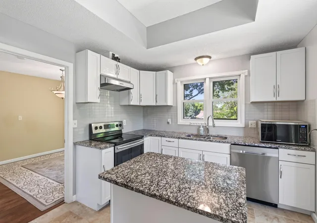 Photo 3 of Single family home for sale at 5795 Shannon Trl SE, Prior Lake, MN 55372 | MLS# 7130502 | Listing updated on 2026-08-21