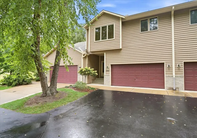 Photo 2 of Single family home for sale at 1904 Lincoln St S #1904, Northfield, MN 55057 | MLS# 7130509 | Listing updated on 2026-09-28