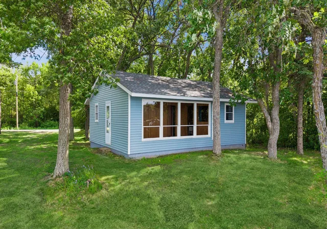 3rd image of 11388 49Th St, Clear Lake, MN 55319 | MLS# 7130541
