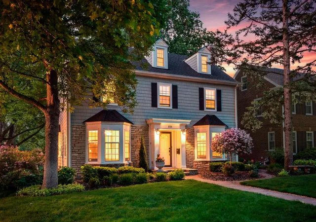 1st image of 3725 Glenhurst Ave, Saint Louis Park, MN 55416 | MLS# 7130553